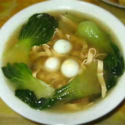 鹌鹑蛋千张丝汤的做法[图]