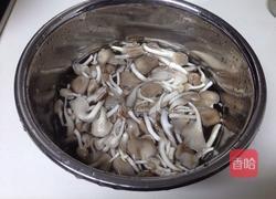 鲜菇蛋花汤的做法图解1