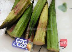 秋葵炒肠的做法图解1