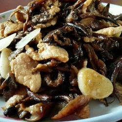 坝上榛蘑炒肉片的做法[图]