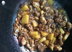 鸡腿炒土豆
