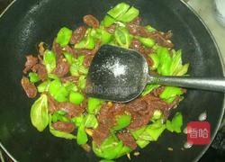 腊肠炒青椒的做法图解9