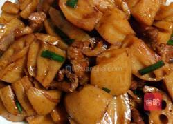 五花肉焖莲藕的做法图解11