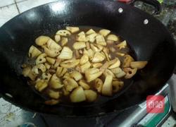 五花肉焖莲藕的做法图解9