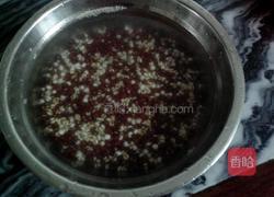 红豆薏米粥的做法图解2