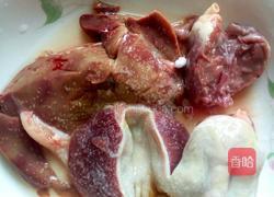 爆炒鸭杂的做法图解1