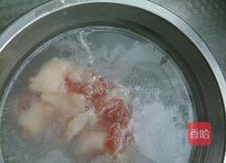 蒜苔腐竹炒肉的做法图解3