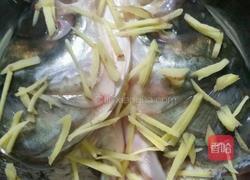 剁椒鱼头的做法图解1