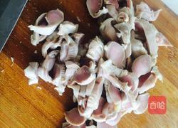 洋葱炒鸭胗的做法图解2