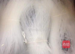 包菜鸡蛋炒粉丝的做法图解1