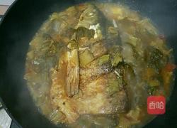 锅烧酸菜皖鱼的做法图解3