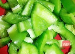 菜椒炒火腿的做法图解3