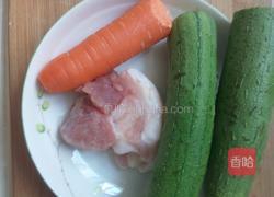 五花肉烧丝瓜的做法图解1