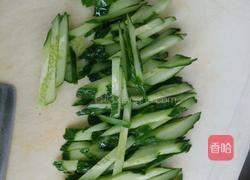 芝麻酱黄瓜拌宽粉的做法图解2