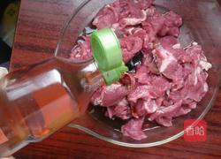 大葱爆羊肉的做法图解4