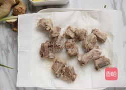 红腐乳烧排骨的做法图解3