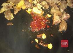 白萝卜烧牛腩的做法图解5