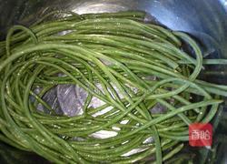 肉丝拌豇豆的做法图解1