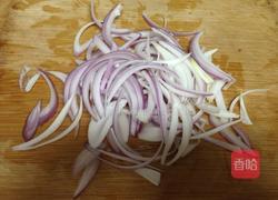 洋葱鸡丝的做法图解2