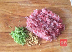 锅贴的做法图解4