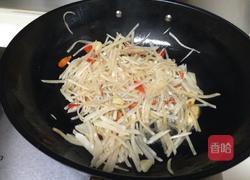 萝卜丝炒粉条的做法图解7