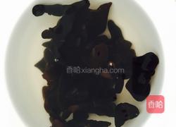 哈密瓜皮拌木耳的做法图解5