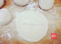 芹菜肉包子的做法图解7