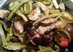 香菇瘦肉炒贡菜的做法图解6
