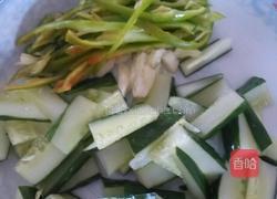 肉丝黄瓜的做法图解1
