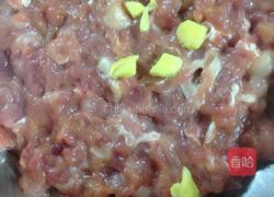 莴笋炒肉丝的做法图解1