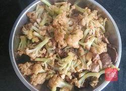 菜花炒肉的做法图解6