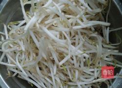 豆芽炒宽粉的做法图解2