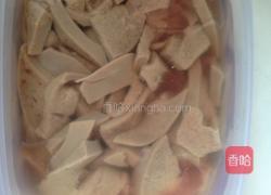 洋葱炒猪肝的做法图解1