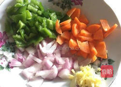 螃蟹粉丝煲的做法图解1