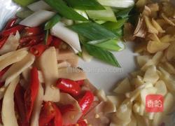 泡椒炒鱿鱼的做法图解4