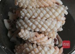 泡椒炒鱿鱼的做法图解6