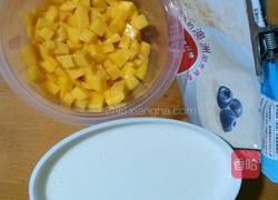 燕麦芒果酸奶的做法图解1