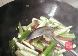 秋葵蒜蓉的做法图解3