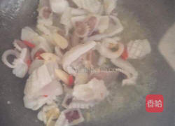 韭菜鱿鱼丝的做法图解4