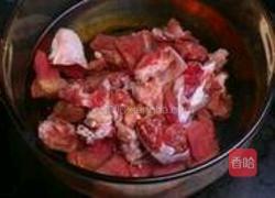 西红柿炖牛腩的做法图解3
