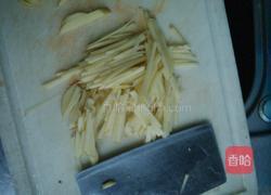 洋葱炒土豆的做法图解2
