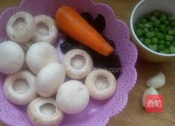 三丁炒蘑菇的做法图解2