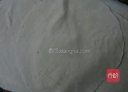 韭菜鸡蛋饼的做法图解1
