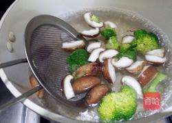 香肠煲仔饭的做法图解3