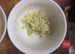 香菇丸子汤的做法图解1