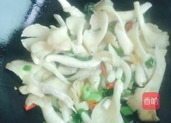 蘑菇芹菜的做法图解4