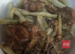 Pork ribs stewed with beans and pancake.Illustration of the recipe 1