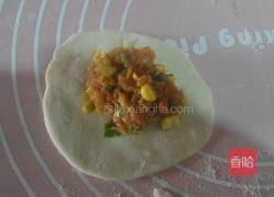玉米红萝卜肉包子的做法图解6