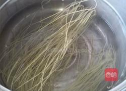 线椒炒粉条的做法图解2