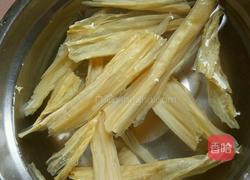 素炒芹菜胡萝卜腐竹的做法图解2